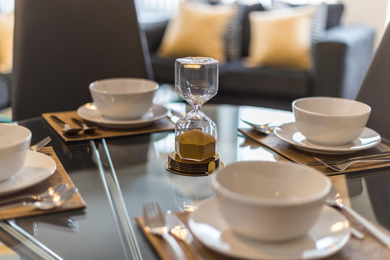 London Heathrow Serviced Apartments Ashford  ภายนอก รูปภาพ