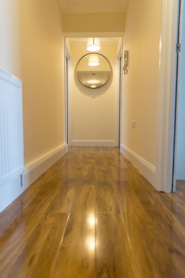 London Heathrow Serviced Apartments Ashford  ภายนอก รูปภาพ